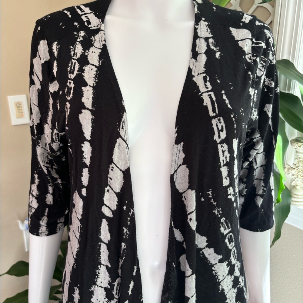 Black & White Open-Front Women’s Duster Jacket - Picture 2 of 8